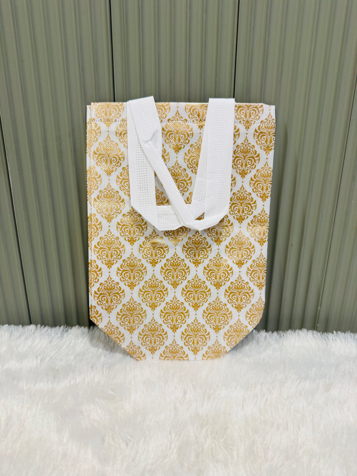 Gift Bag - 10x10x4 Inches