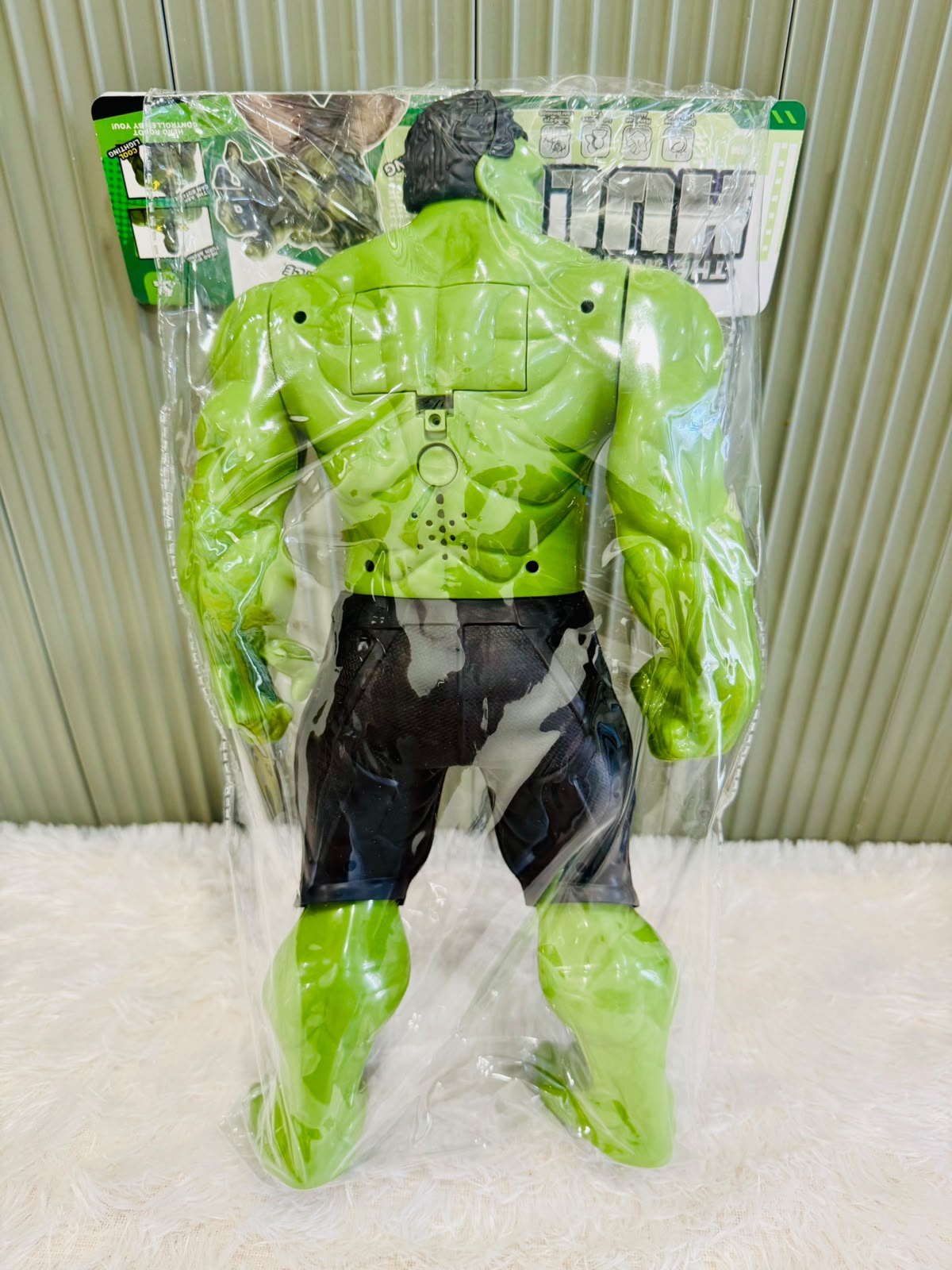 Marvel The Incredible Hulk Toy 40cm | Cool Lighting | Super Hero Action Figure for Kids