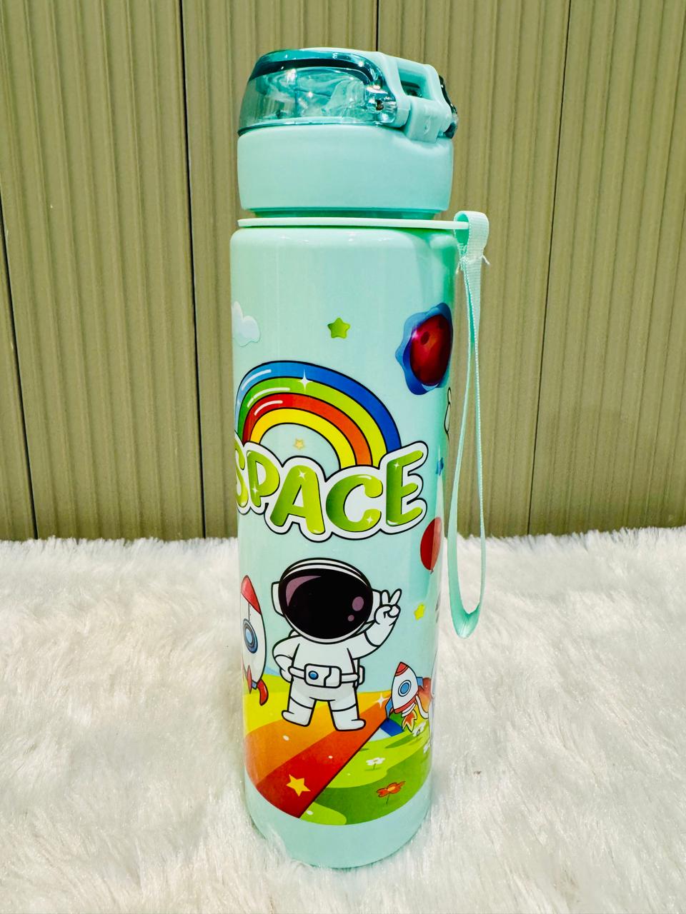 Space Themed Kids Plastic Water Bottles 900ml