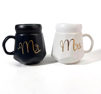 Mr & Mrs Coffee Mug Set with Lid | Black & White Ceramic Couple Mug Combo | Tea & Coffee Cups for Couples | Gift Set for Him & Her