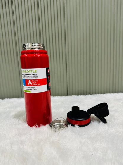 Red 800ml vacuum bottle standing with lid and strainer removed