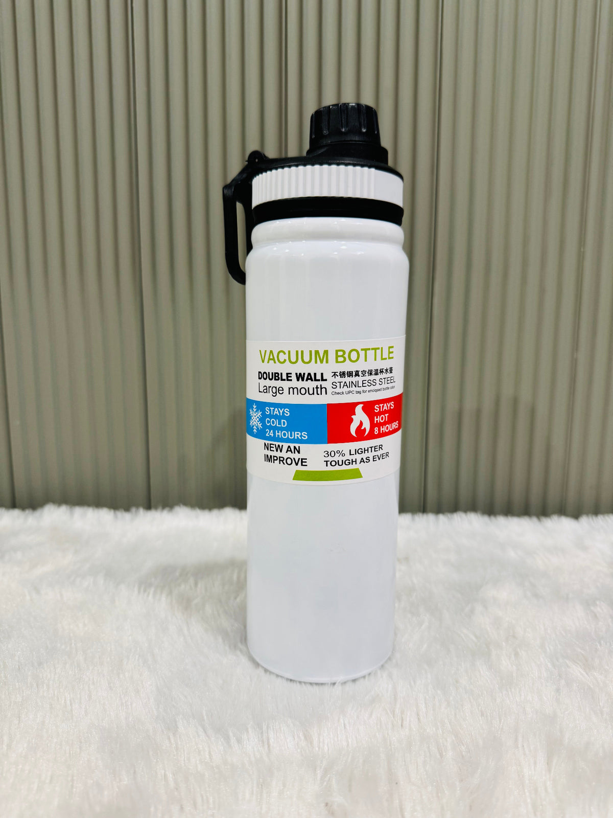 White 800ml vacuum insulated sports bottle with wide mouth lid