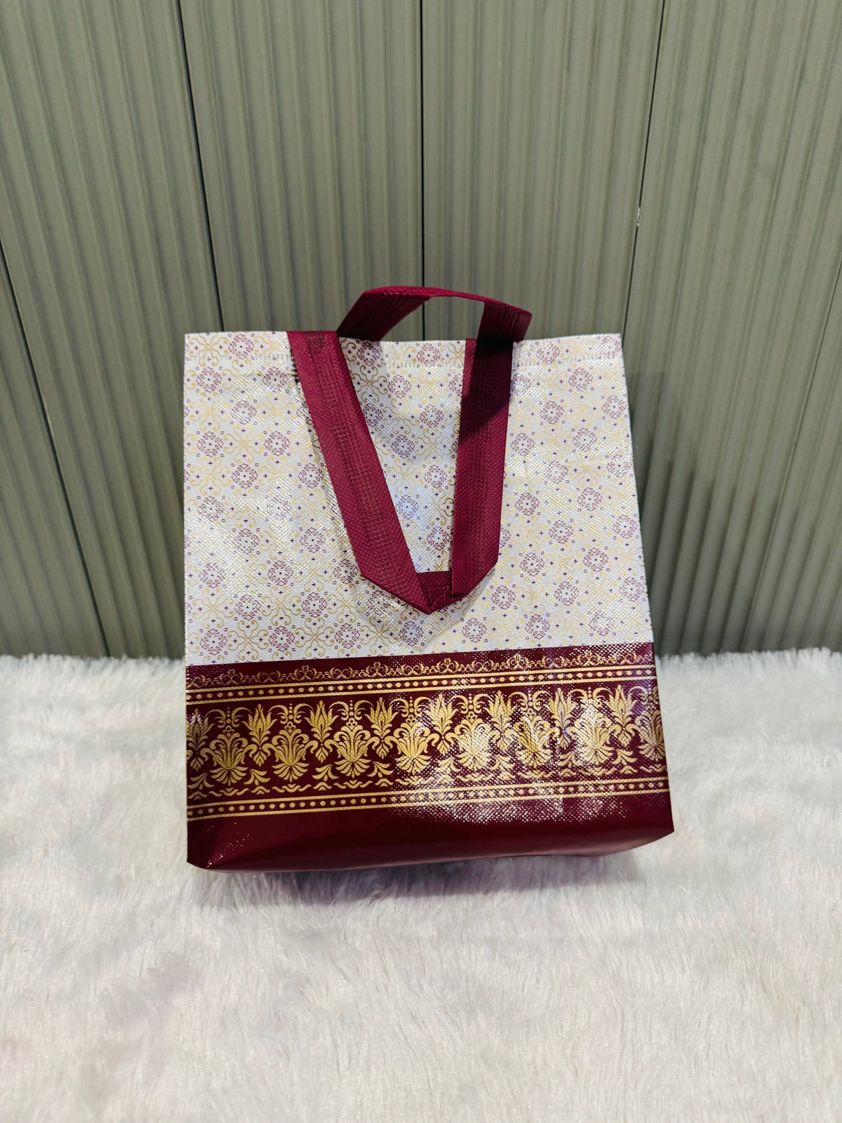 Gift Bag - 10x9x4 Inches