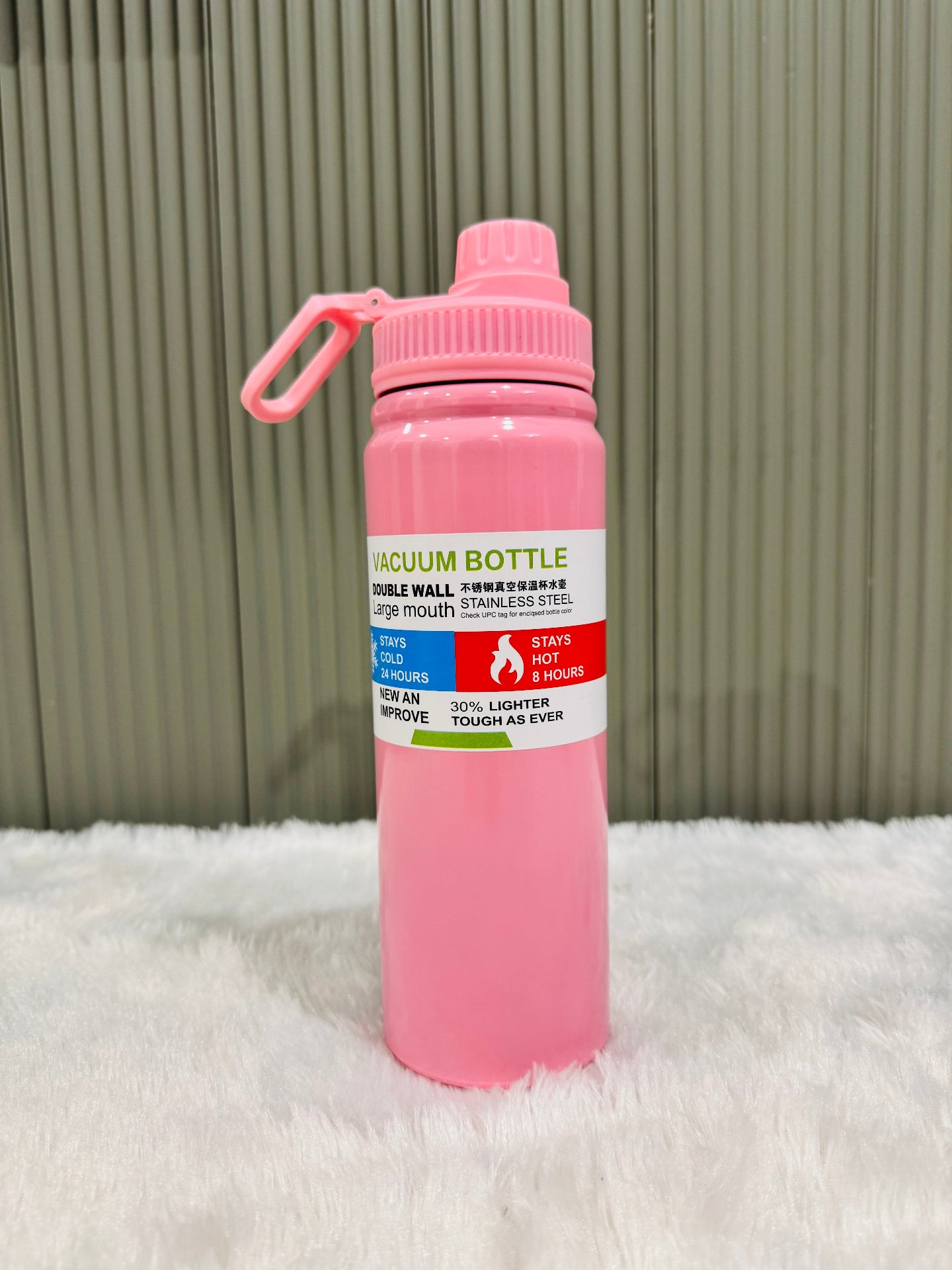 Pink 800ml vacuum insulated sports bottle with matching carry loop lid