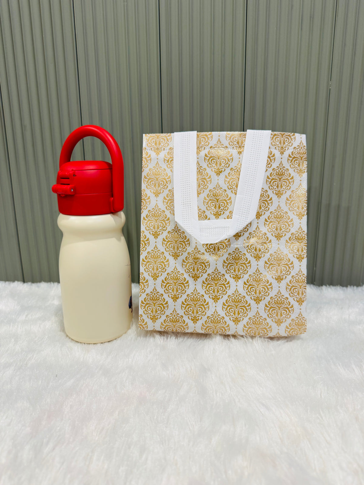 Gift Bag - 10x10x4 Inches