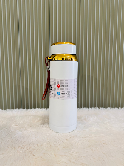 White 800ml vacuum flask with gold trim and red wrist strap