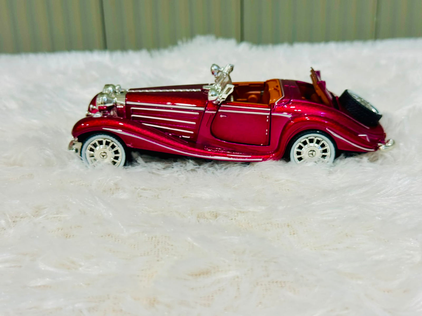 Die-Cast Classic Vintage Car | Premium Metal Collectible Toy Car for Kids