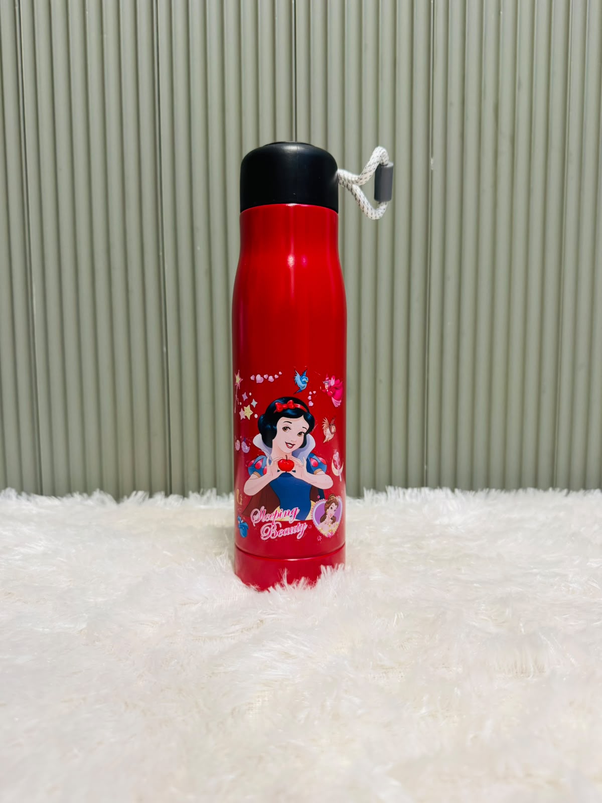 Red 550ml steel bottle with cartoon princess print and rope strap