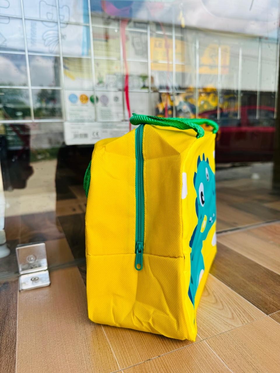 Trendy Character Lunch Bags (Random Colour & Print)
