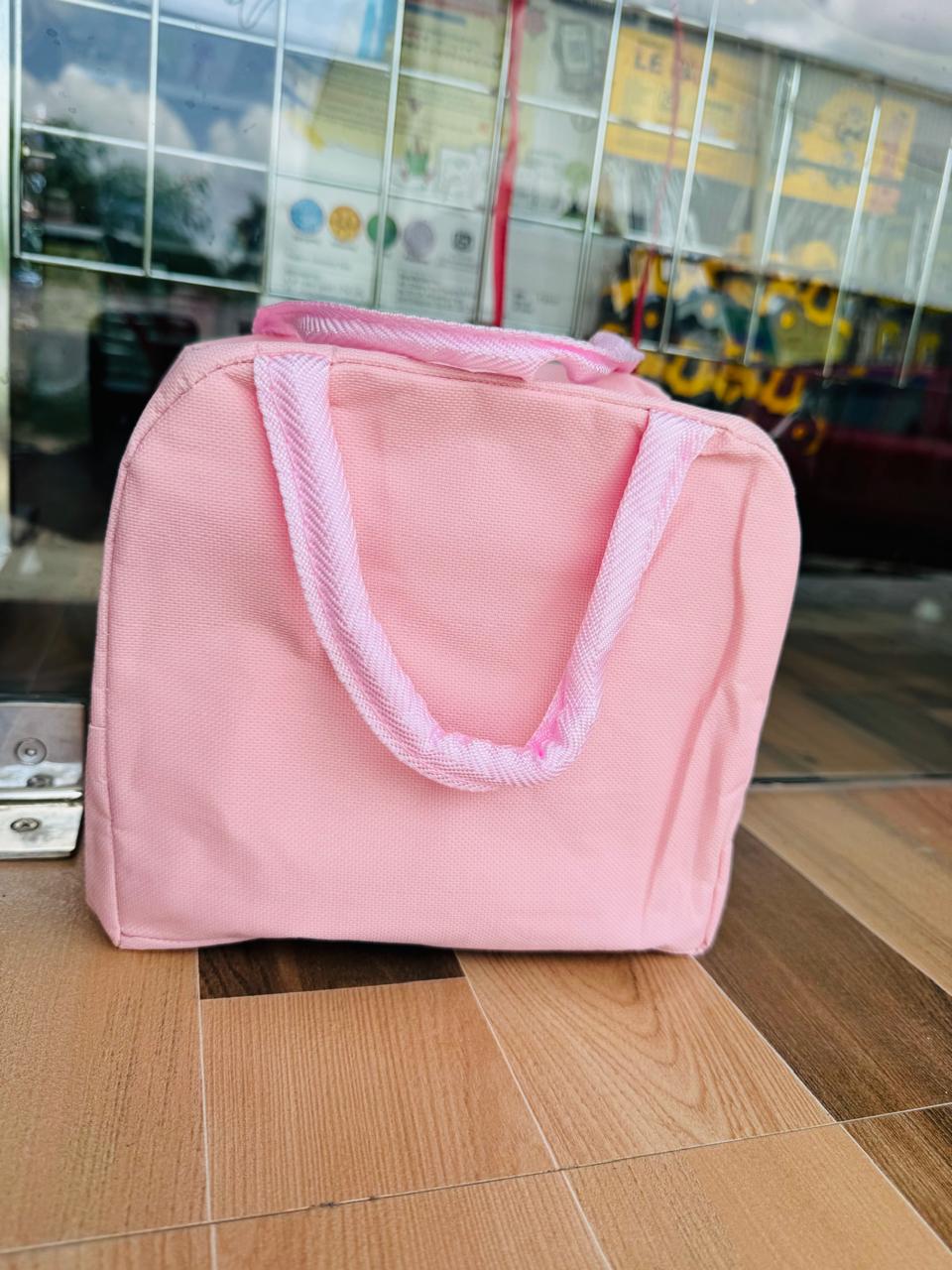 Trendy Character Lunch Bags (Random Colour & Print)
