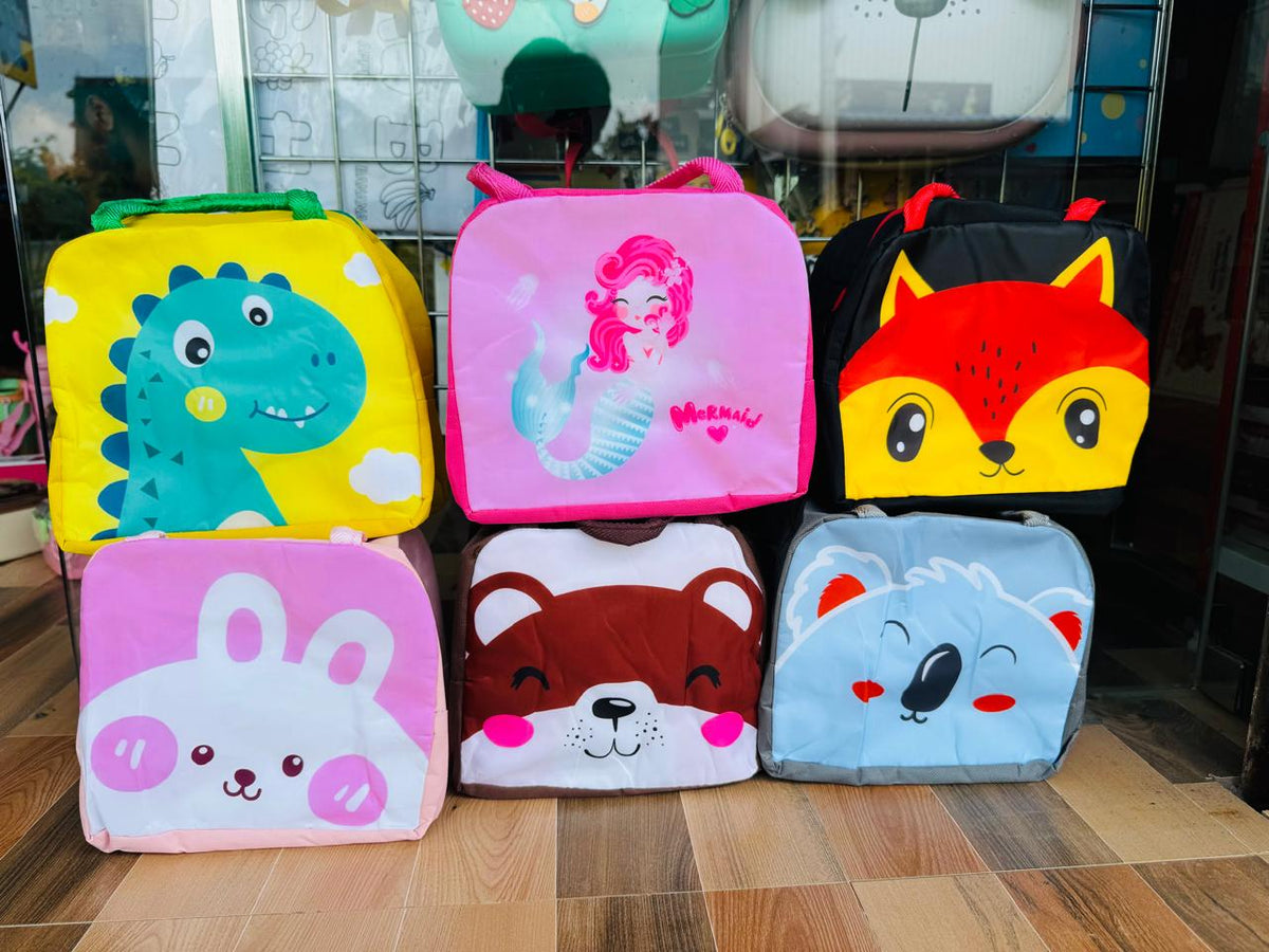 Trendy Character Lunch Bags (Random Colour & Print)