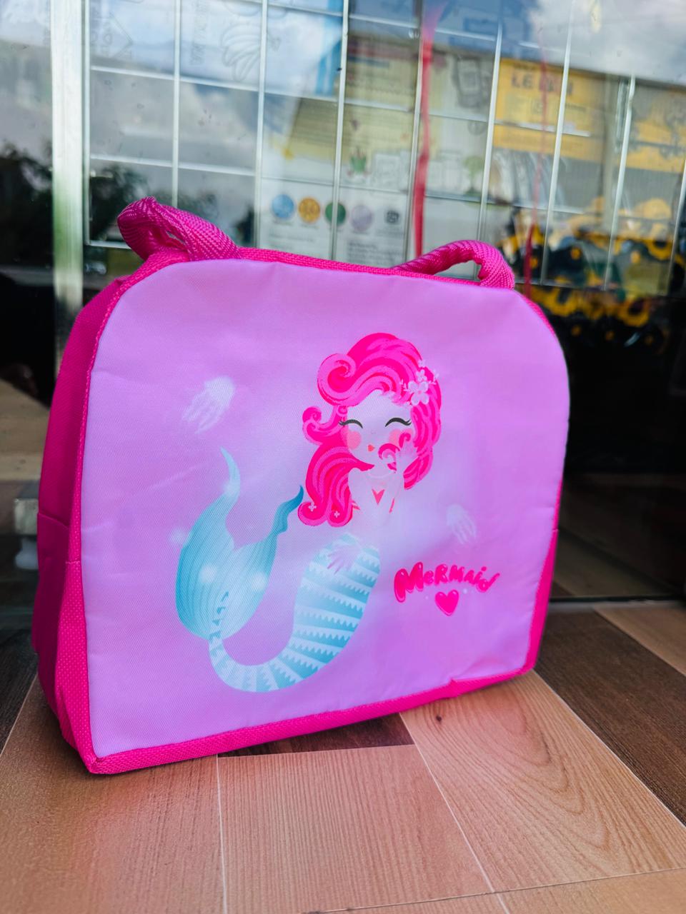 Trendy Character Lunch Bags (Random Colour & Print)