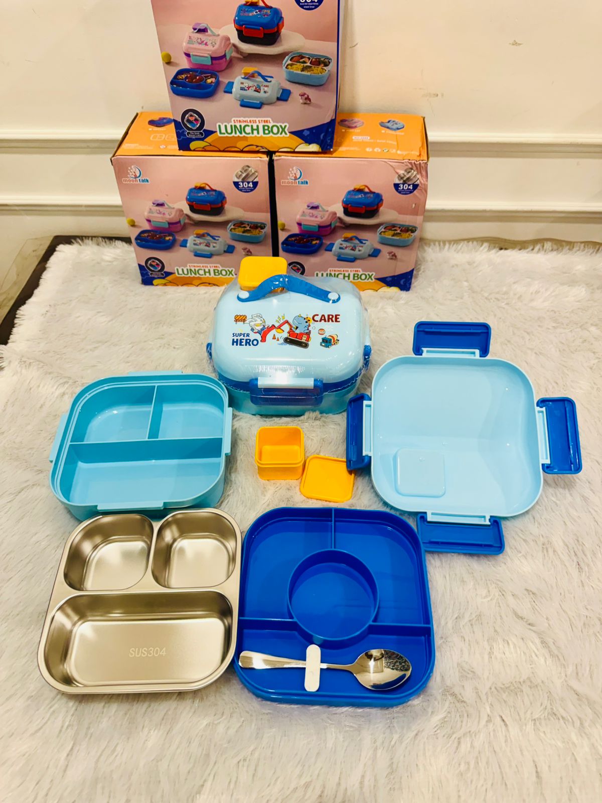 Insulated Hut Shape Lunch Box (3 Grid, Leak-Proof)