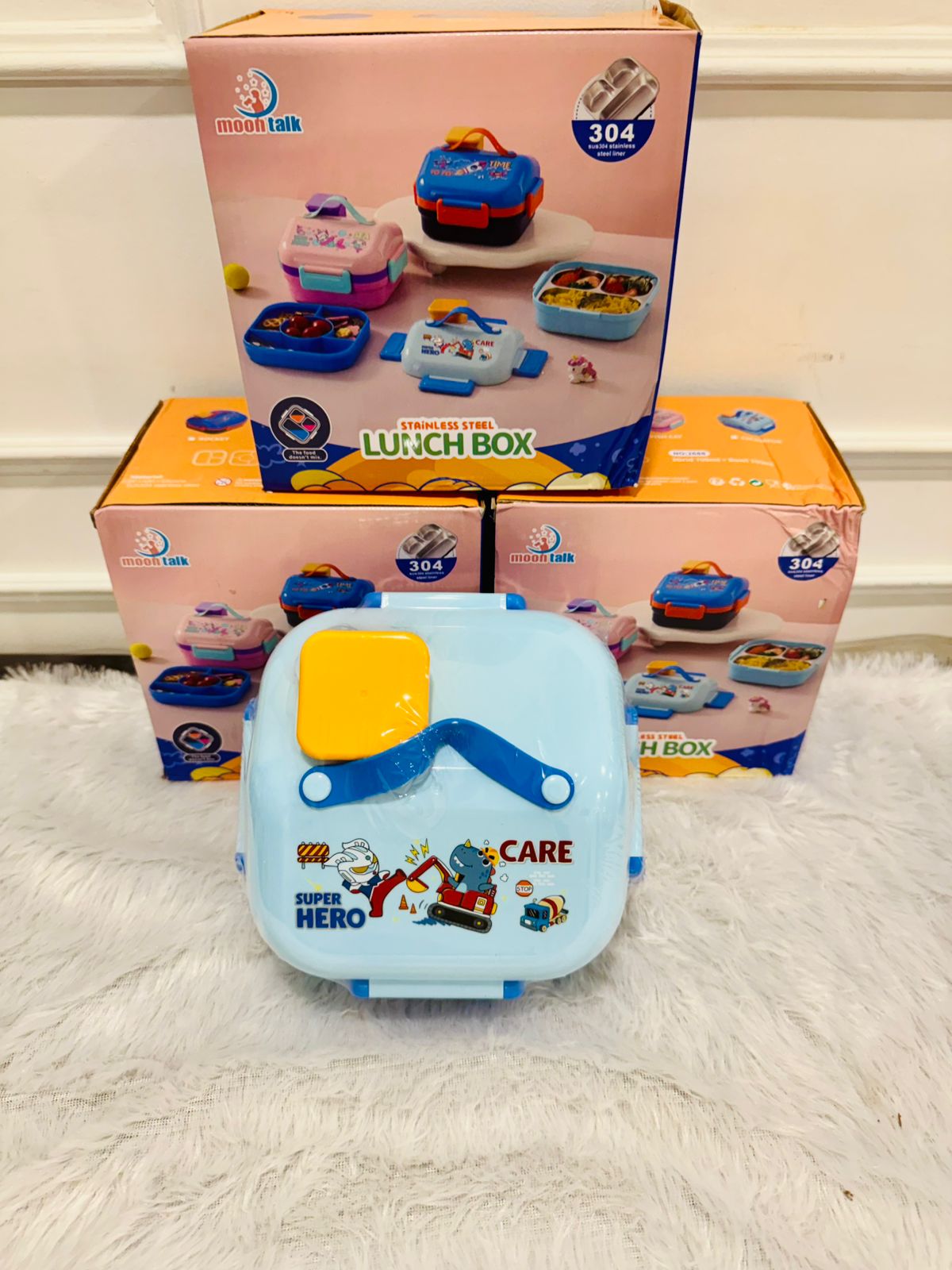 Insulated Hut Shape Lunch Box (3 Grid, Leak-Proof)