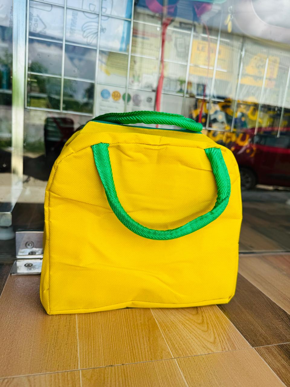 Trendy Character Lunch Bags (Random Colour & Print)