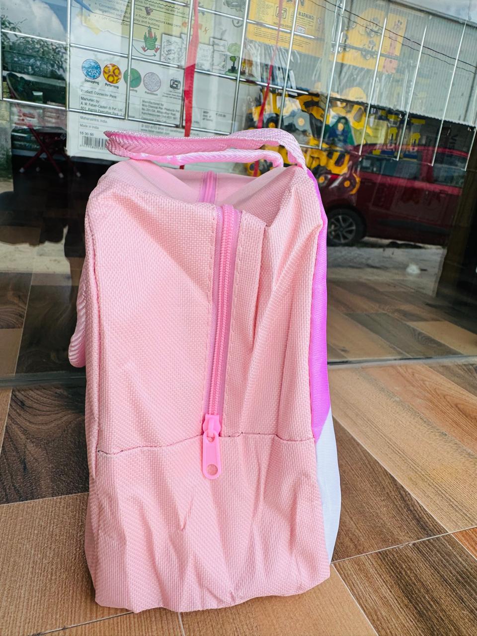Trendy Character Lunch Bags (Random Colour & Print)
